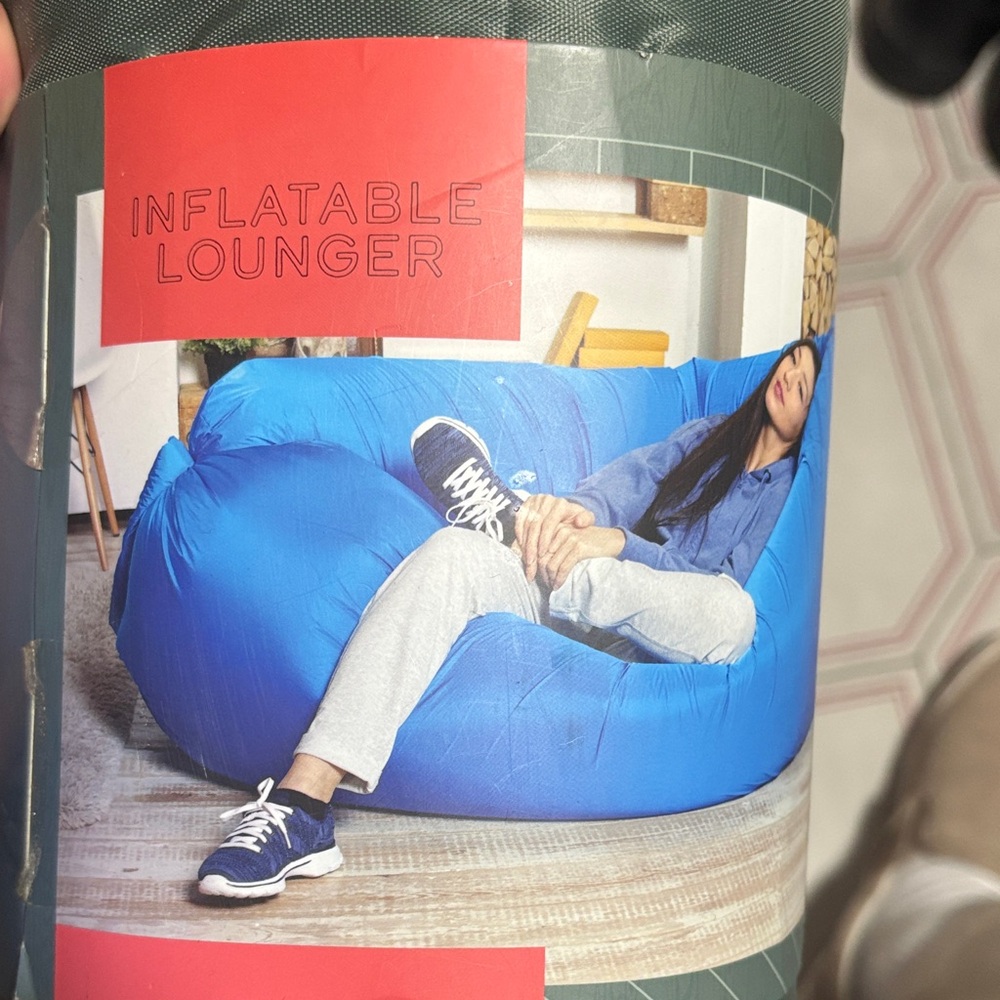 Green Inflatable Lounger - Picture 2 of 3